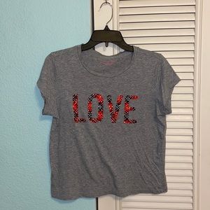 VS love tee